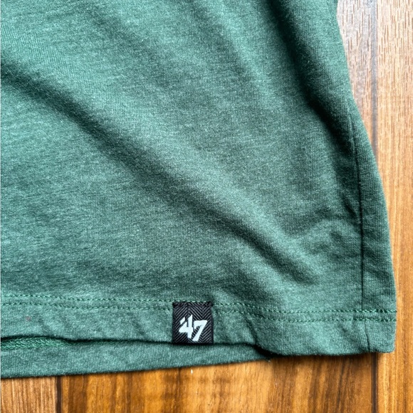 47 Brand * Green Bay Packers Woman Tee * Size Medium NEW Like Condition. - Picture 3 of 5